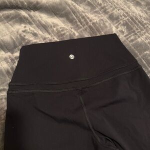 CRZ Yoga Black Capri Leggings size US XS (0/2)